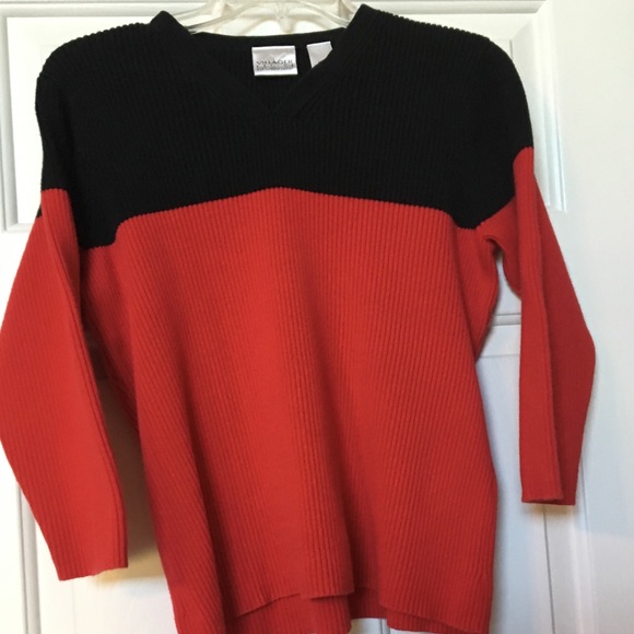 Villager by Liz Claiborne V-Neck Colorblock Top - Picture 1 of 2